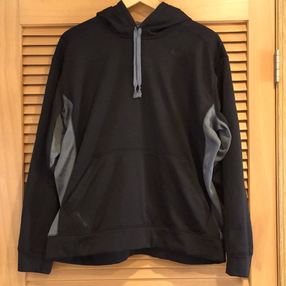 Men’s Nike Therma-fit hoodie size XL